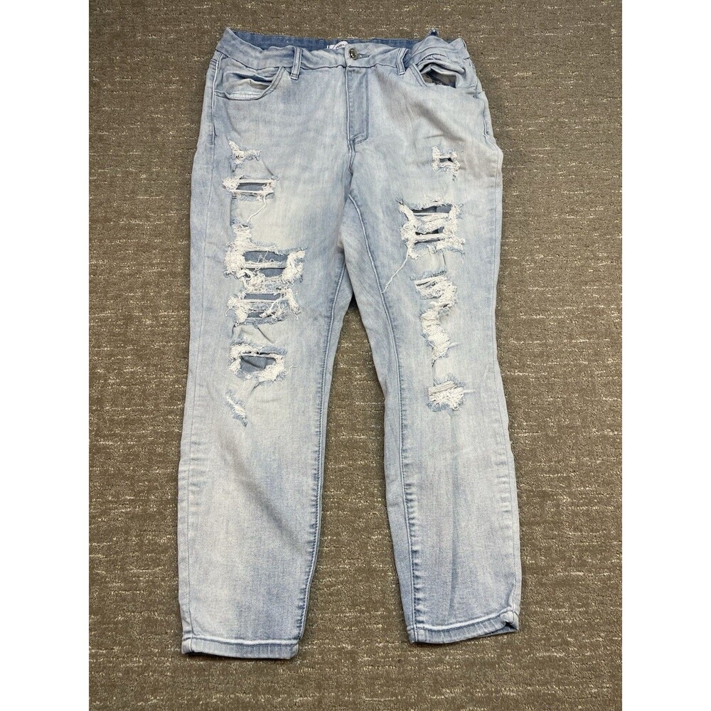 Rue+ High-Rise Ultimate Stretch High-Rise Light Wash Distressed Jean Size 20